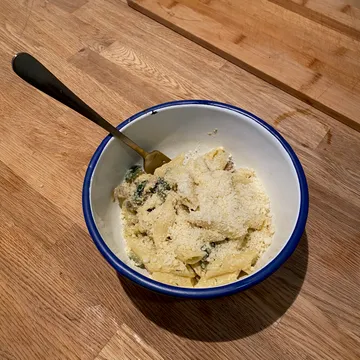 Picture of Creamy Mushroom and Courgette Pasta